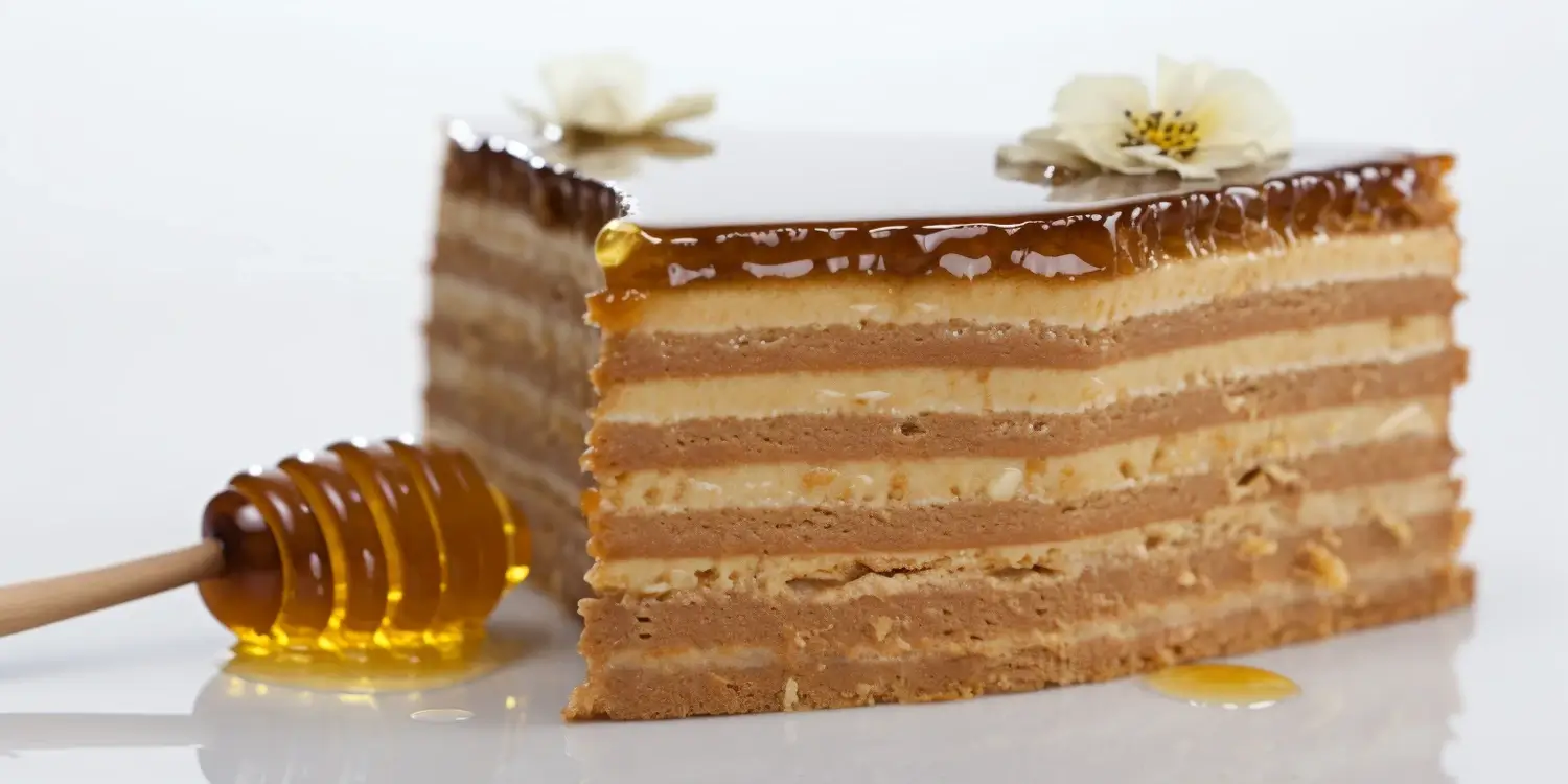 Co leczy miód z nawłoci?