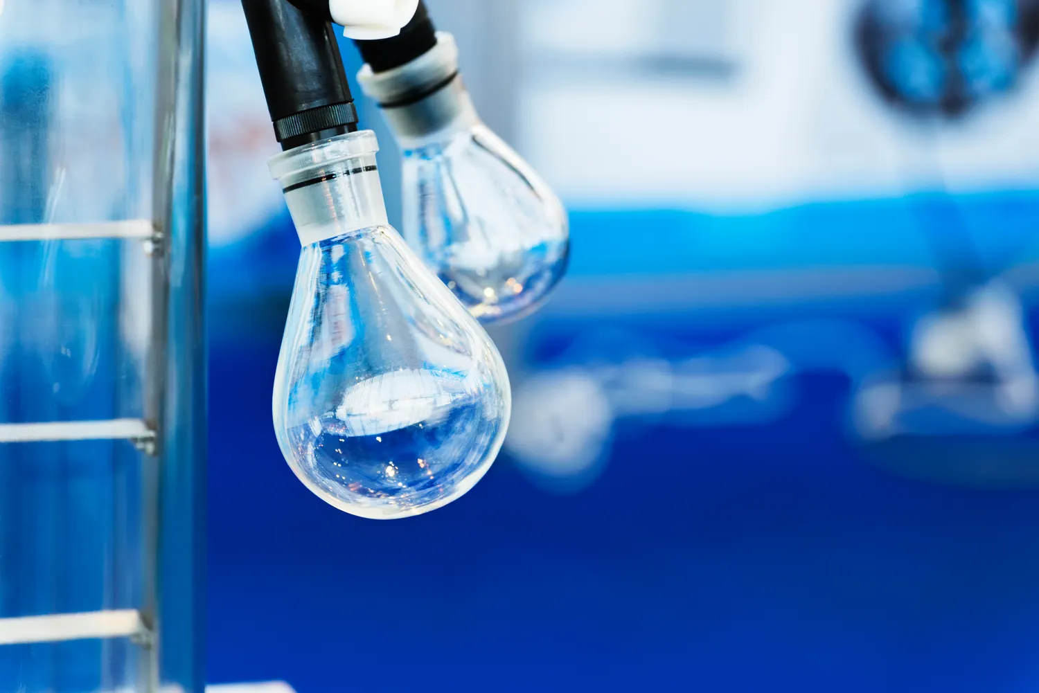 W jaki sposób przyroda jest niszczona przez przemysł?